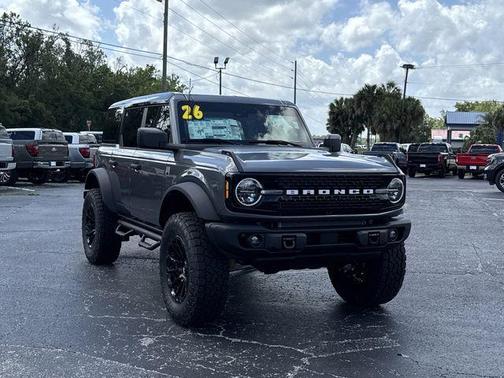 Carbonized Gray Metallic 2026 Ford Bronco Big Bend
