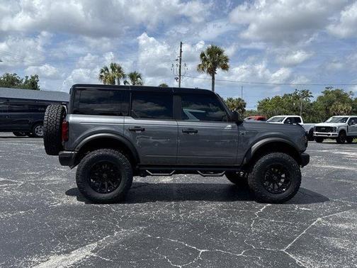 Carbonized Gray Metallic 2026 Ford Bronco Big Bend
