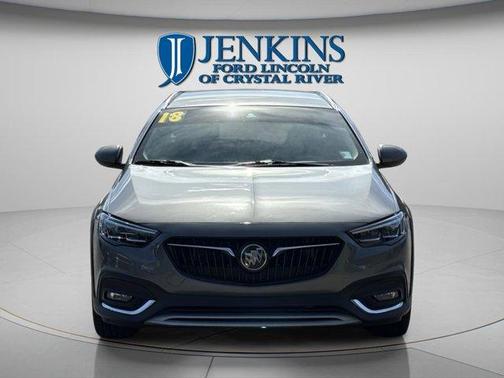 2018 Buick Regal TourX Essence
