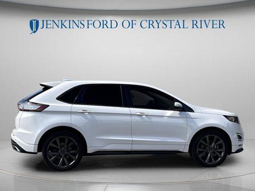 White Platinum Tri-Coat Metallic 2018 Ford Edge Sport
