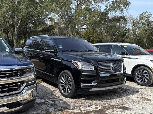 2018 Lincoln Navigator Select