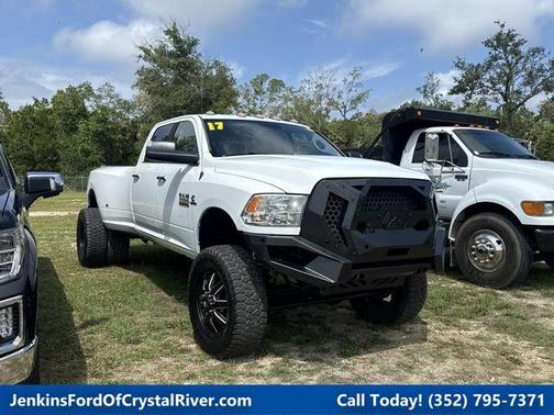 Bright White Clearcoat 2017 RAM 3500 SLT