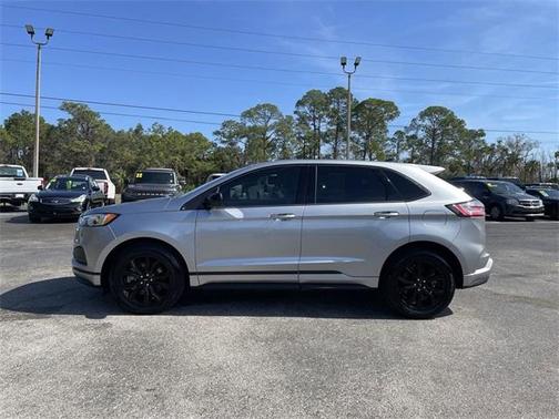 2024 Ford Edge SE