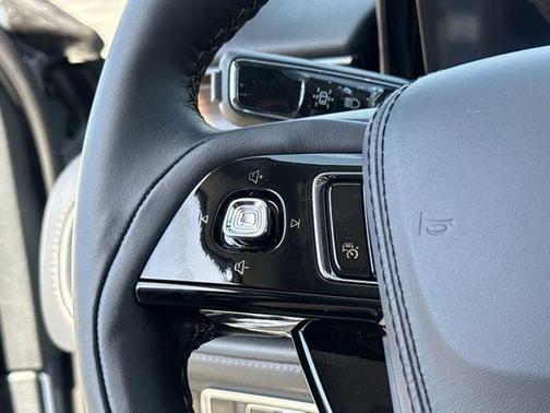 Whisper White 2026 Lincoln Aviator Reserve AWD