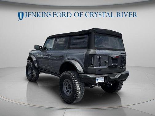 Carbonized Gray Metallic 2021 Ford Bronco Badlands