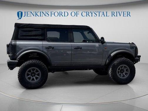 Carbonized Gray Metallic 2021 Ford Bronco Badlands