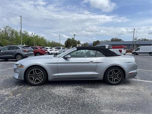 2022 Ford Mustang EcoBoost Premium
