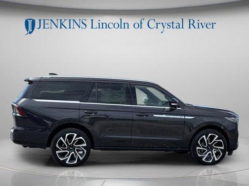 Starlight 2026 Lincoln Navigator Reserve
