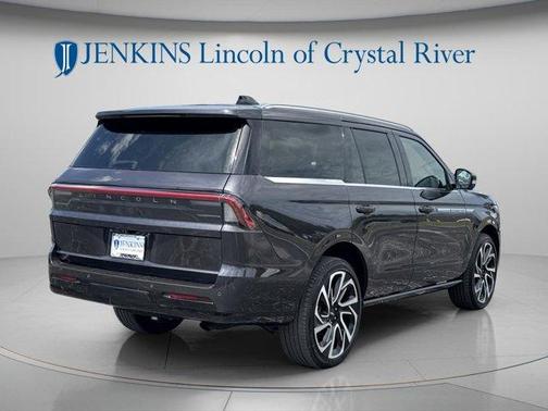 Starlight 2026 Lincoln Navigator Reserve