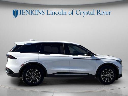 White Platinum Clearcoat Metallic 2026 Lincoln Nautilus Premiere
