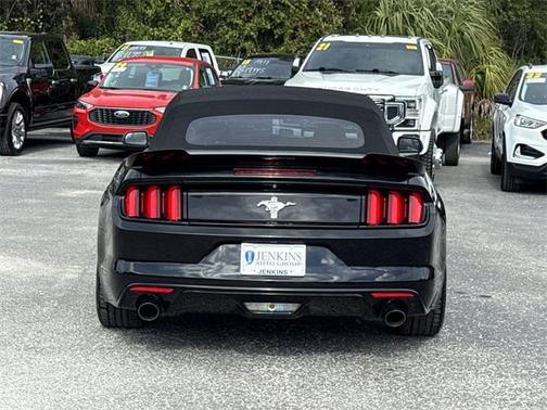 2017 Ford Mustang V6