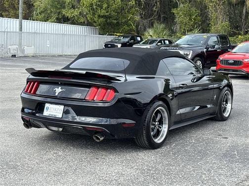 2017 Ford Mustang V6