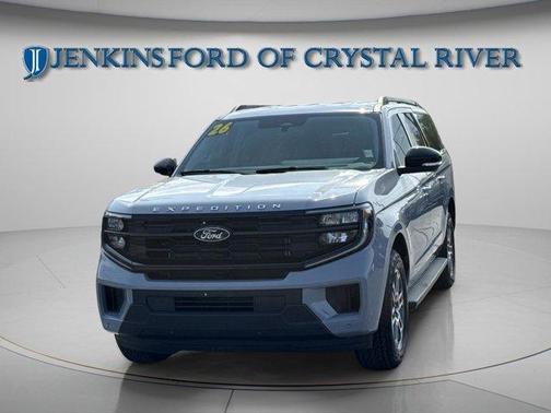Glacier Gray Metallic 2026 Ford Expedition Max Active