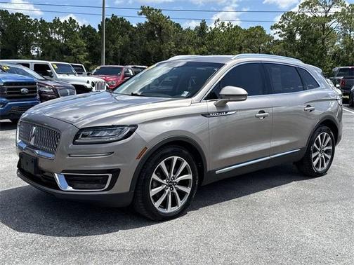 2019 Lincoln Nautilus Select