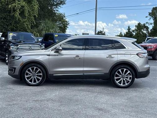 2019 Lincoln Nautilus Select