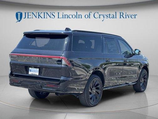 Infinite Black Metallic 2026 Lincoln Navigator L Reserve