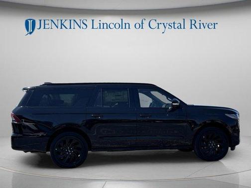 Infinite Black Metallic 2026 Lincoln Navigator L Reserve