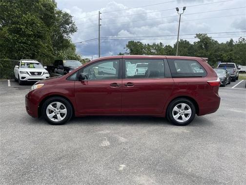 2015 Toyota Sienna L