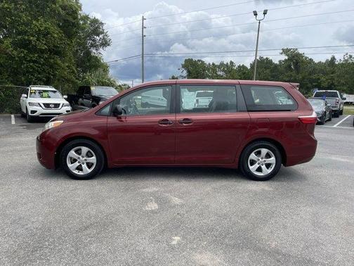 2015 Toyota Sienna L