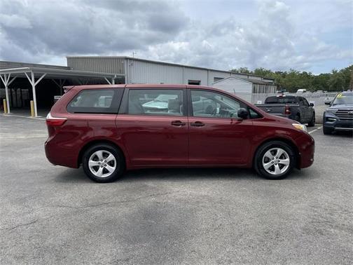 2015 Toyota Sienna L