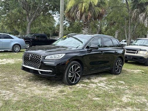 Infinite Black Metallic 2024 Lincoln Corsair Grand Touring