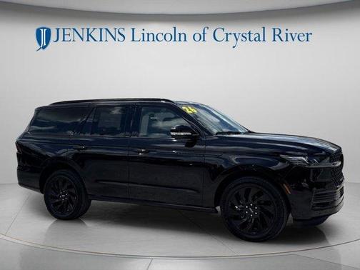 Infinite Black Metallic 2026 Lincoln Navigator Reserve