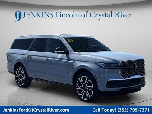 Gray Mist Metallic 2026 Lincoln Navigator L Reserve