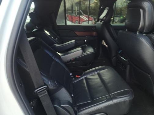 2024 Lincoln Navigator Premiere