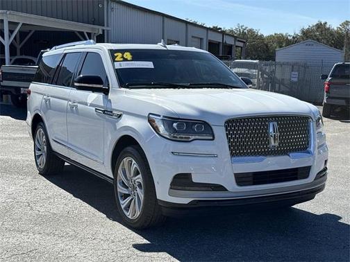 2024 Lincoln Navigator Premiere