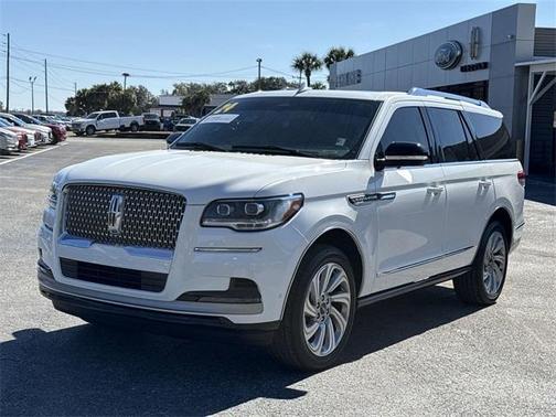 2024 Lincoln Navigator Premiere