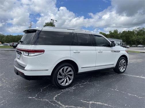 2022 Lincoln Navigator Reserve