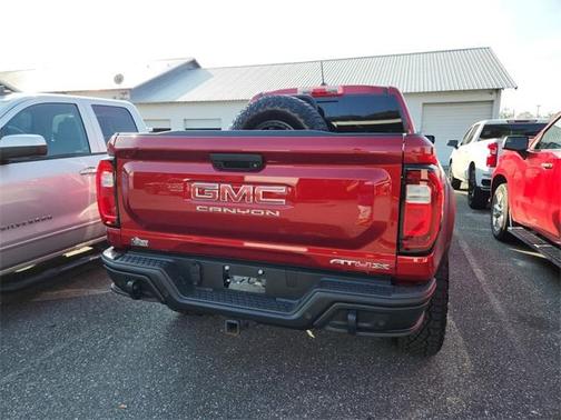 2024 GMC Canyon AT4X