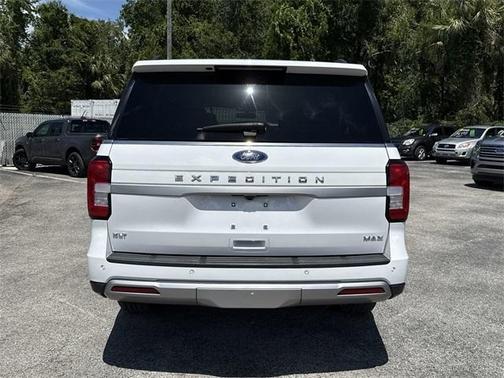 2023 Ford Expedition Max XLT