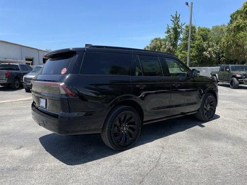 2025 Lincoln Navigator Reserve