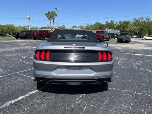 2022 Ford Mustang EcoBoost Premium