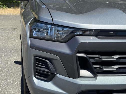 Sterling Gray Metallic 2026 Chevrolet Colorado LT