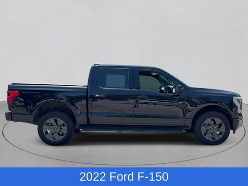 2022 Ford F-150 Lightning LARIAT