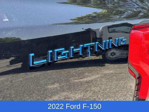 2022 Ford F-150 Lightning LARIAT