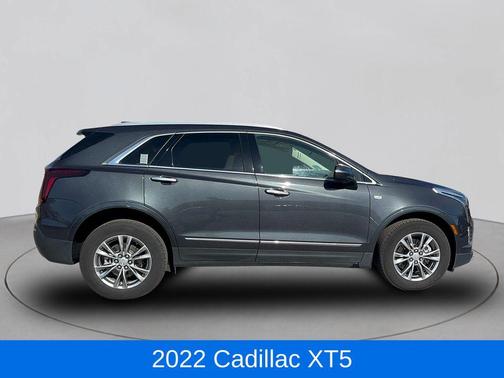 2022 Cadillac XT5 Premium Luxury
