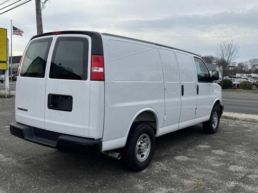 2025 Chevrolet Express 2500 Work Van
