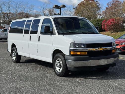 2019 Chevrolet Express 3500 LT