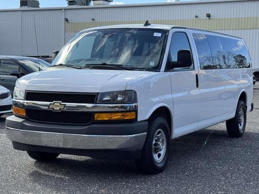 2019 Chevrolet Express 3500 LT