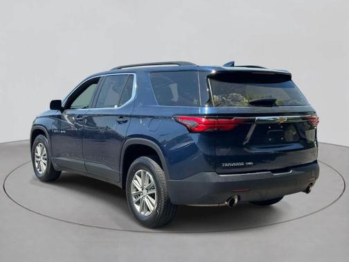 Northsky Blue Metallic 2023 Chevrolet Traverse LT Cloth