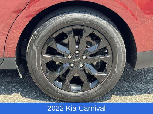 2022 Kia Carnival SX