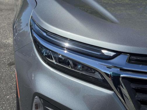 Sterling Gray Metallic 2023 Chevrolet Equinox 1LT