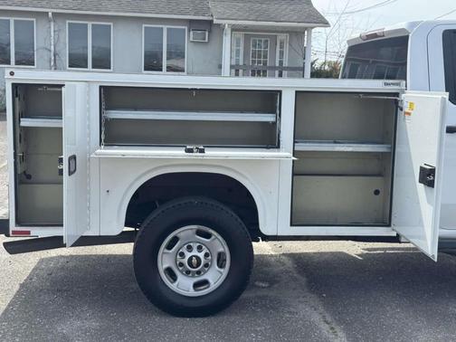 Summit White 2022 Chevrolet Silverado 2500 WT