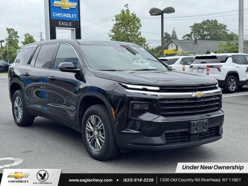 Mosaic Black Metallic 2024 Chevrolet Traverse LS