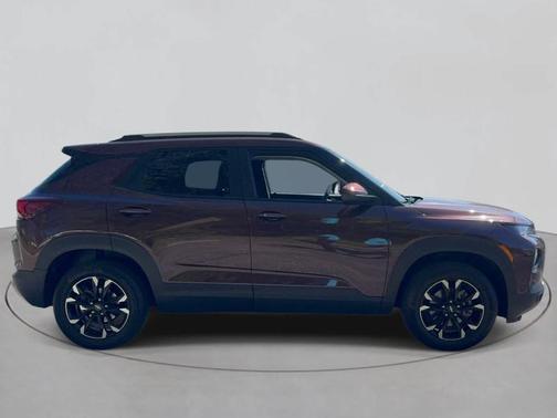 Mahogany Red Metallic 2023 Chevrolet Trailblazer LT