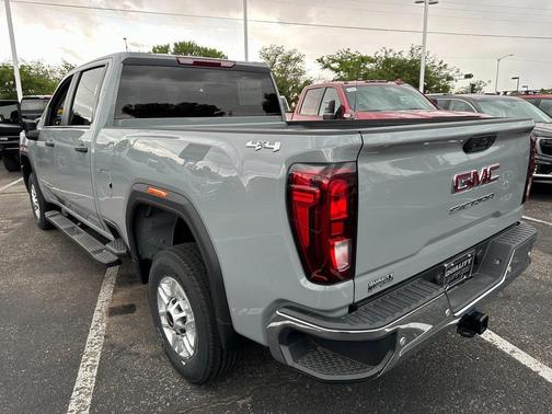 2025 GMC Sierra 2500 Pro