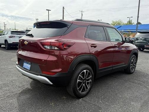Red 2025 Chevrolet Trailblazer LT